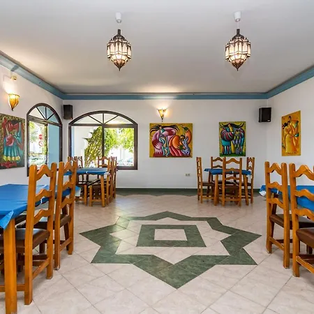 Guest house Alhambra 2*